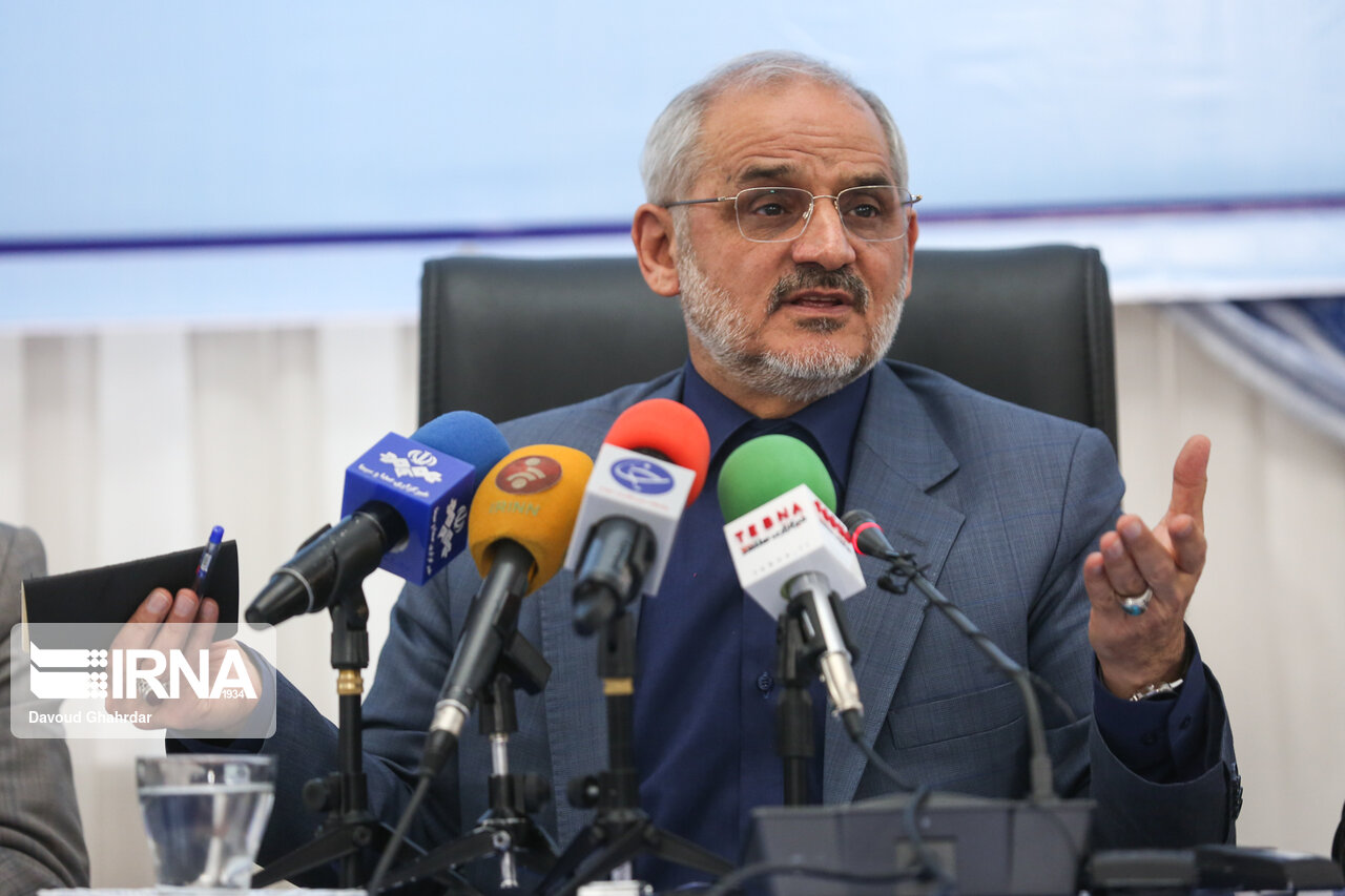توضیحات وزیر آموزش و پرورش؛تنها ۱۰ درصد دانش آموزان‌ در روز اول بازگشایی مدارس حضور داشتند