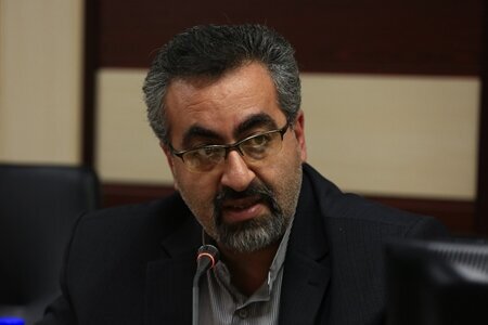 کیانوش جهانپور: شایعه بازگشایی مدارس و دانشگاه‌ها، مساجد و اماکن زیارتی صحت ندارد
