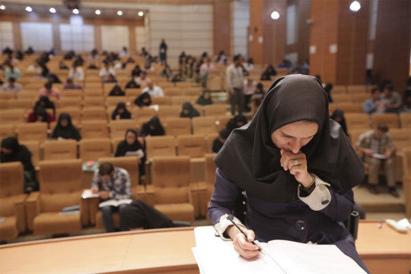 توزیع کارت سه آزمون استخدامی آغاز شد