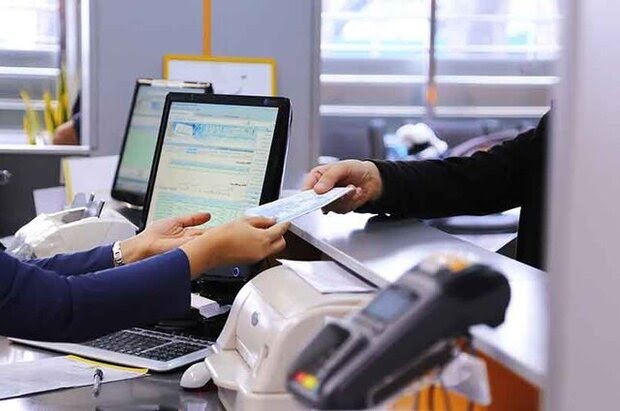 تمدید تاریخ انقضای کارت‌های بانکی بدون مراجعه تا پایان ۱۴۰۰