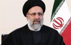 دستور رئیس‌جمهور به تیم اقتصادی دولت برای آرامش در بازار و تثبیت قیمت‌ها